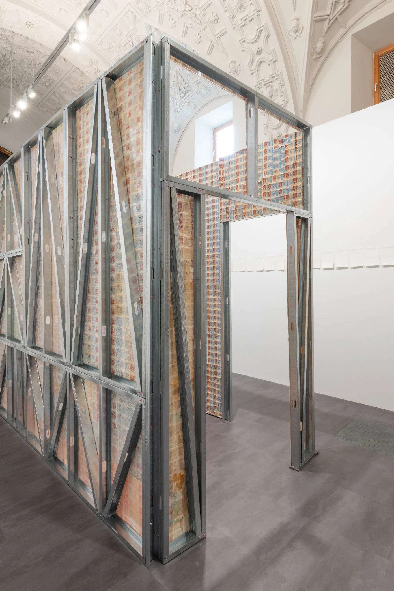 Rear structure of the installation.